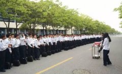 280名男生為唯一女生慶生，不要太幸福